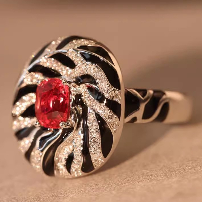 Vintage High-End Red Synthetic Zirconia Oval Ring